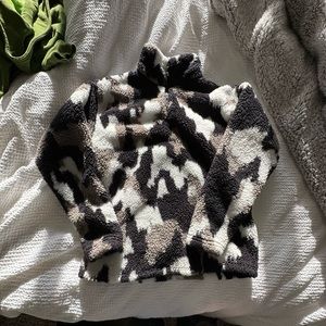 Women’s Eddie Bauer Teddy 1/4 Zip Size Small